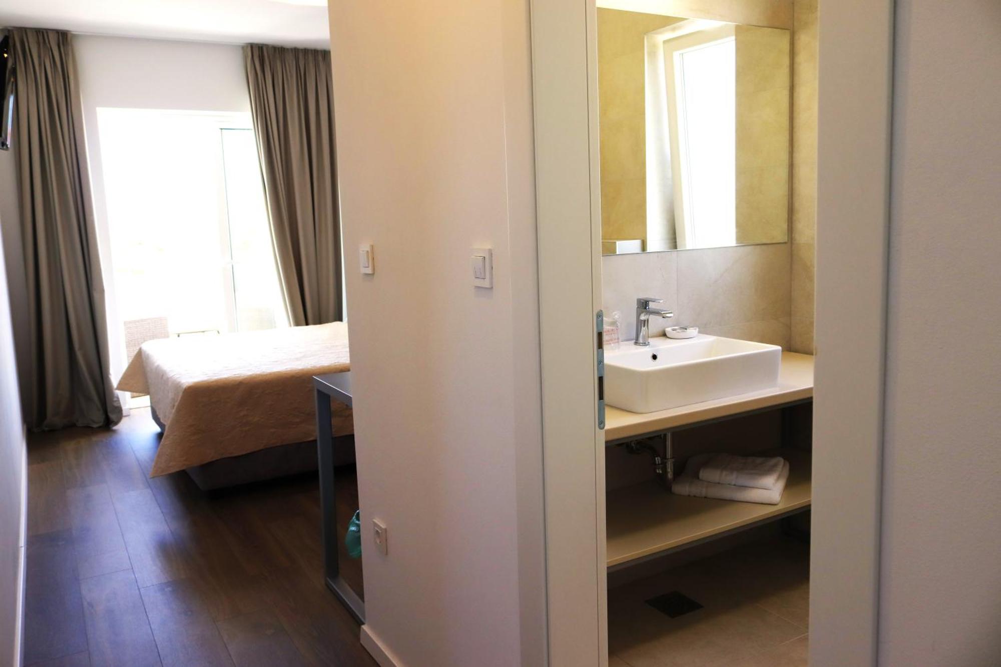Villa Cala, Hotel Rooms&Apartments Novalja Εξωτερικό φωτογραφία