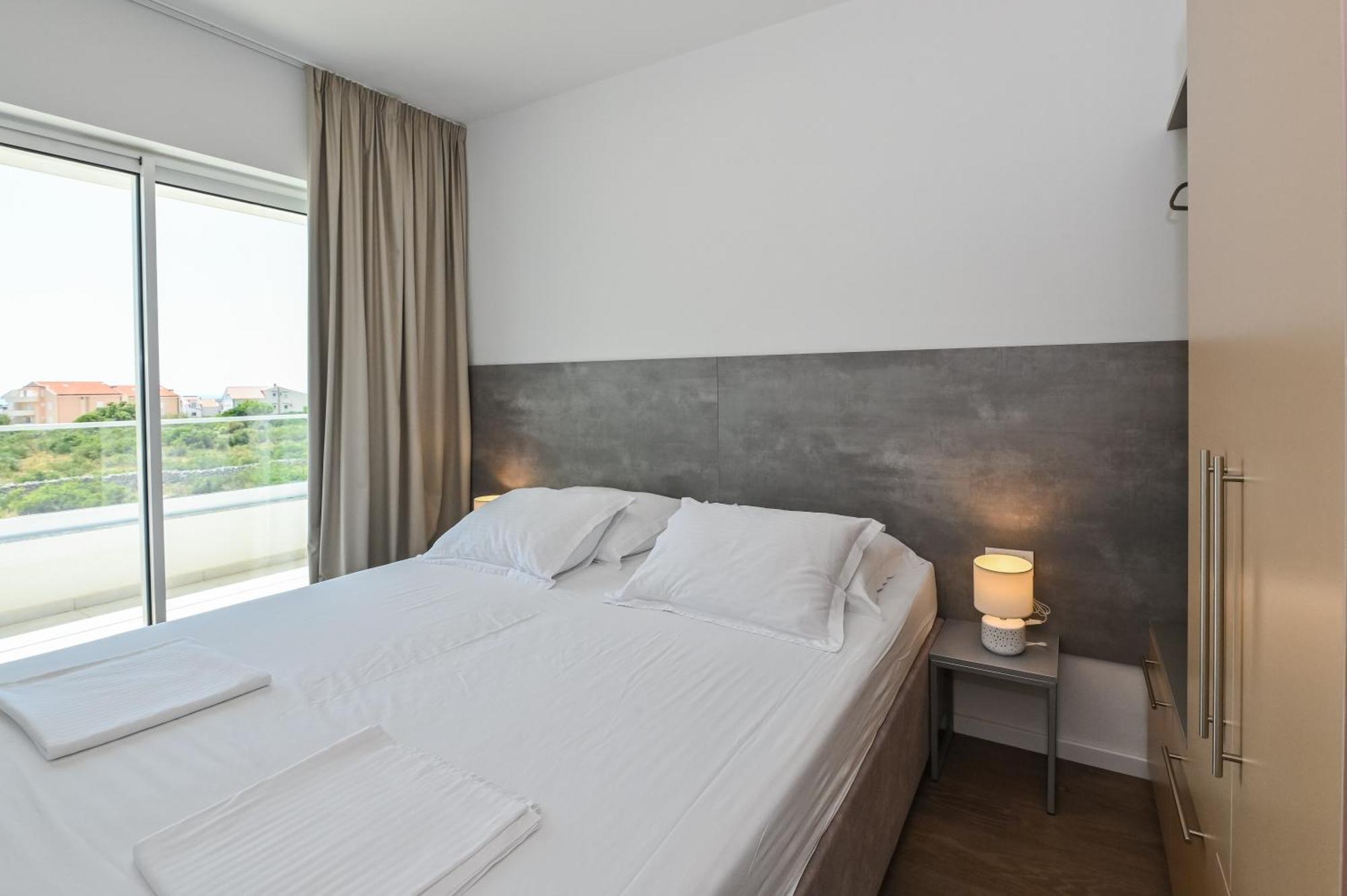 Villa Cala, Hotel Rooms&Apartments Novalja Εξωτερικό φωτογραφία